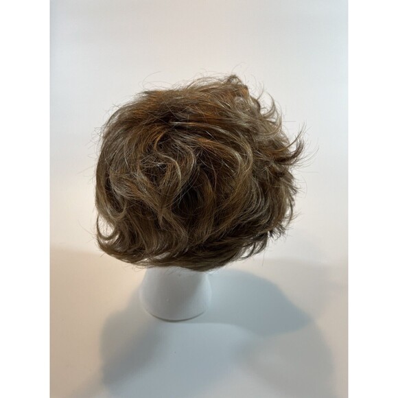 Paula Young Wig Blakely Style A9412 Color SF12/28 Size Avg Japan NWT Damaged Box - Picture 3 of 9